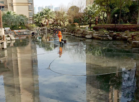 武隆景观池淤泥清理